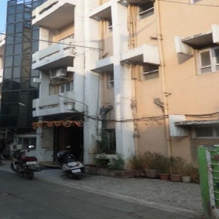 Hotel Shilpa Nashik Bagian luar foto