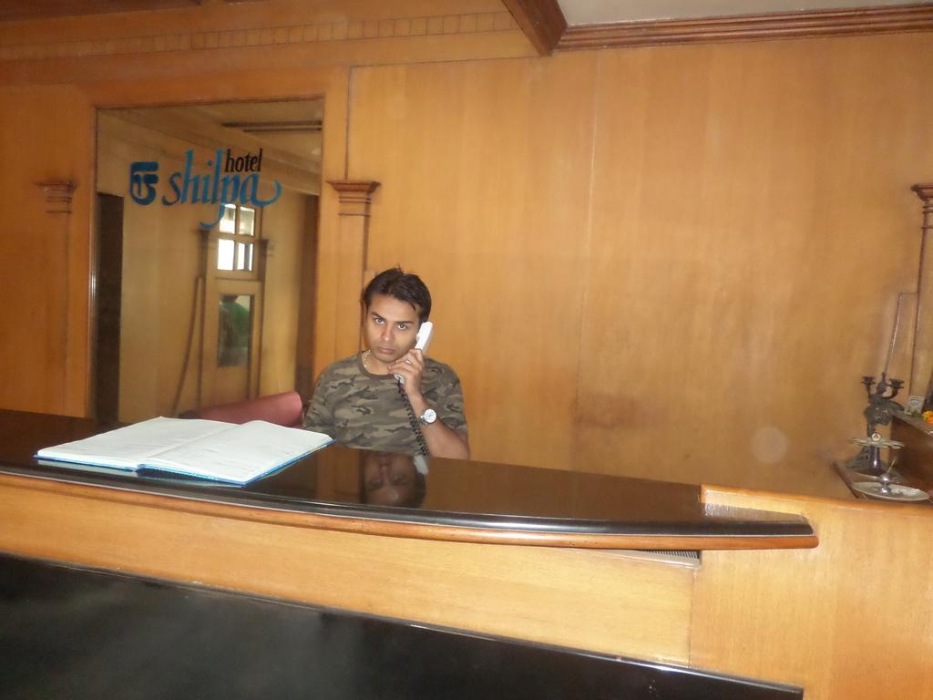 Hotel Shilpa Nashik Bagian luar foto