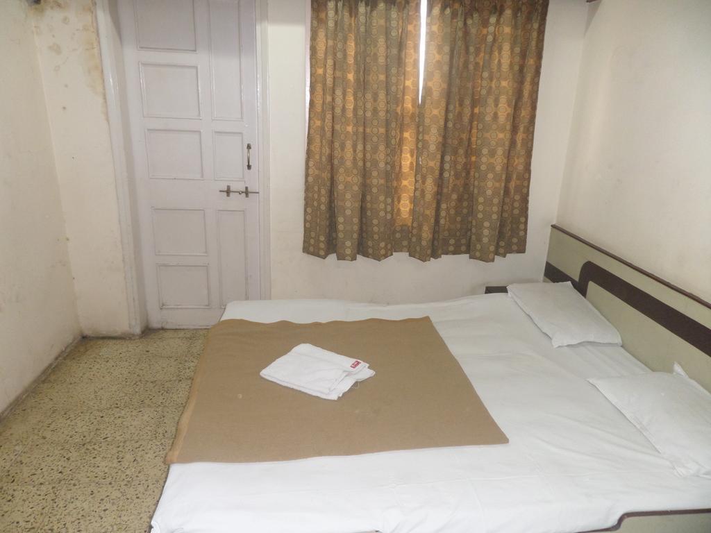 Hotel Shilpa Nashik Ruang foto