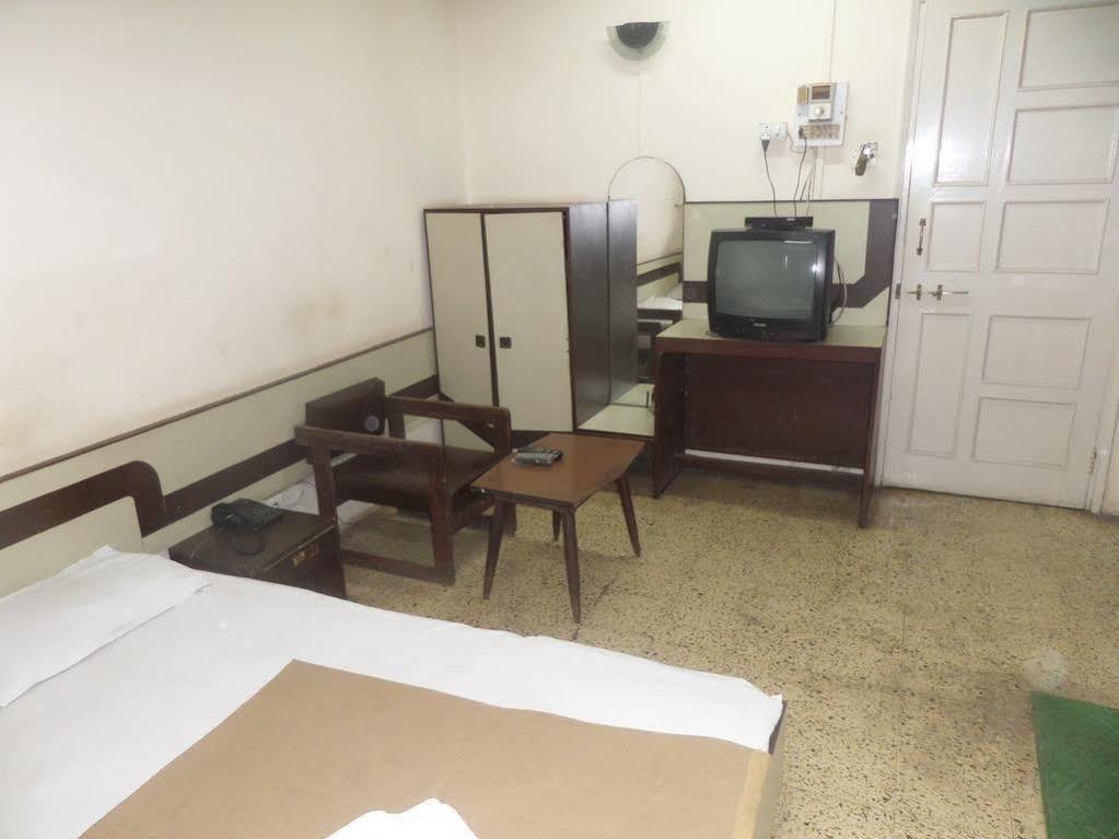 Hotel Shilpa Nashik Bagian luar foto